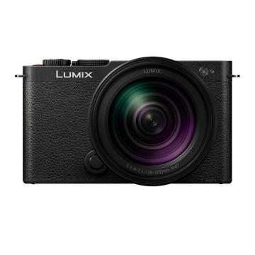 LUMIX S9 Jet Black + S 28-200mm f/4.5-7.1