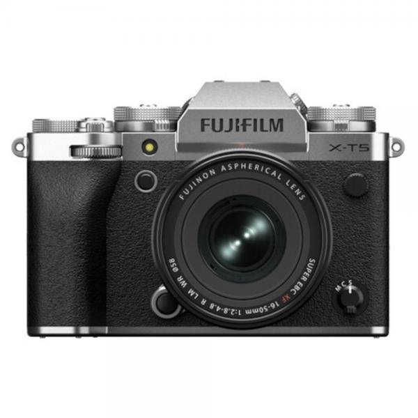 Fujifilm X-T5 + XF16-50 Silver