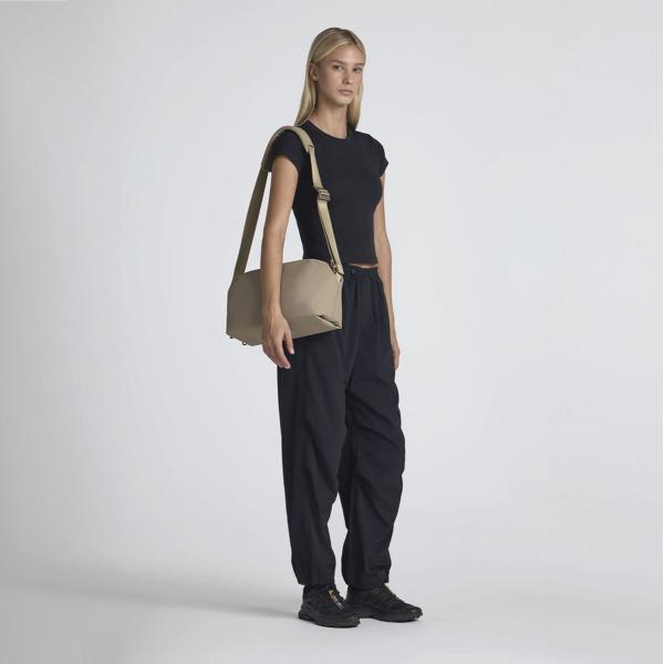 Dolomite Camera Sling 8l (Beige)