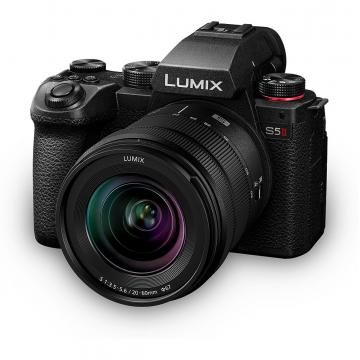 Panasonic LUMIX S5II + 20-60mm f/3.5-5.6 + 50mm...